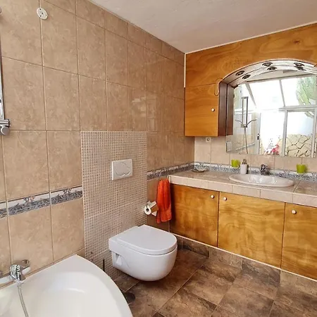 בקתה Casa El Jardin *